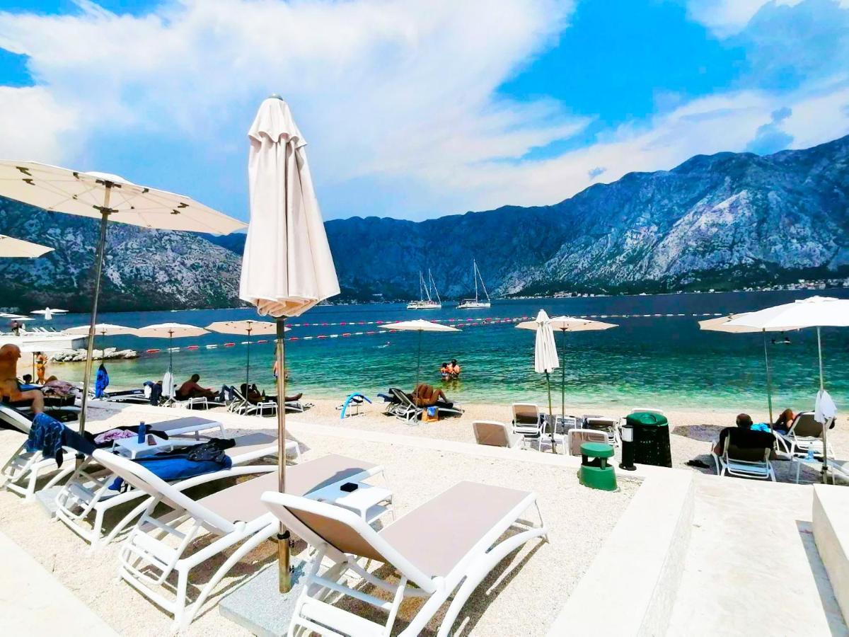 Bay Of Kotor View Apartment With Pool Prčanj Екстериор снимка
